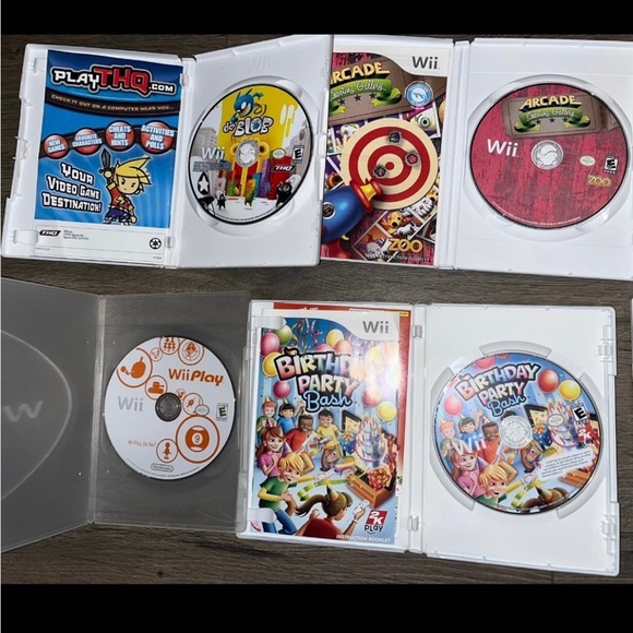 Wii Games Bundle Arcade and Carnival Games, Wipeout, etc - Picture 3 of 3
